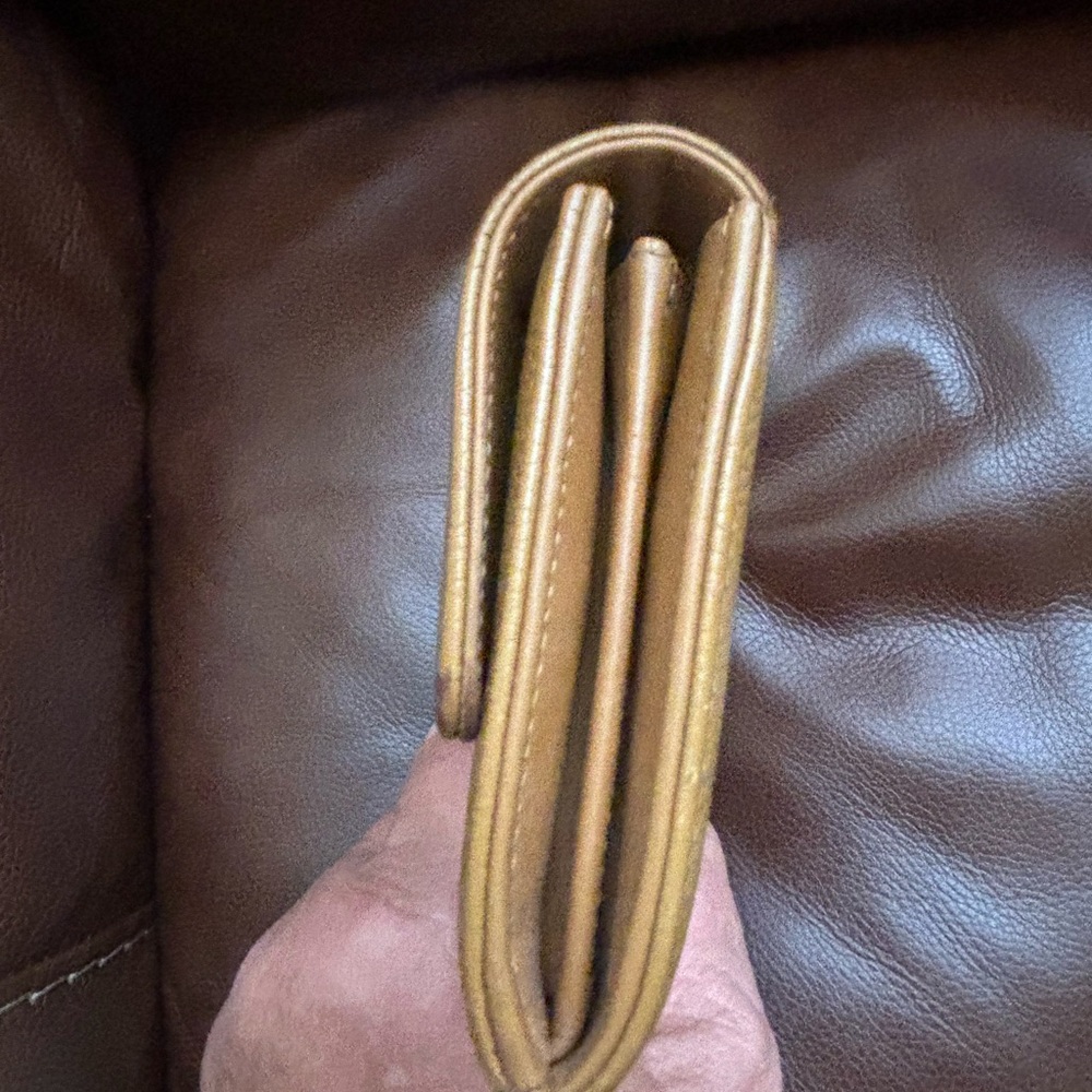 CHANEL Gold color Caviar Leather Long Wallet with CC Logo - Picture 9 of 10